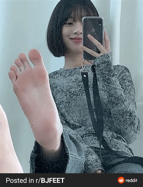 bj feet up|Amazing soles in the pose + bonus up close shot : r/BJFEET.